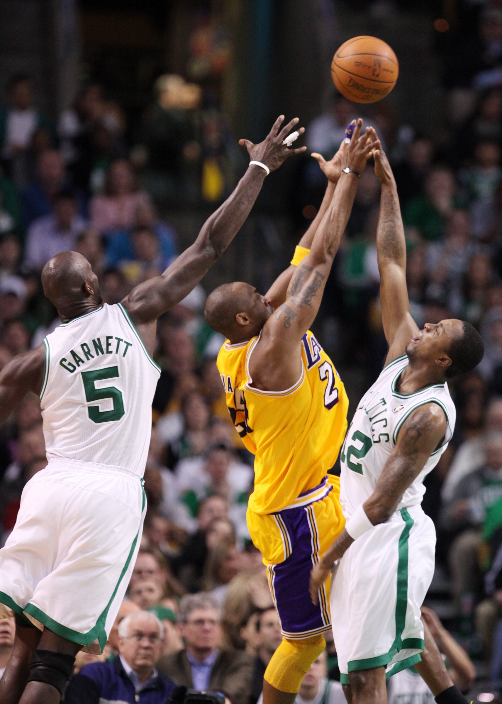 Celtics vs. Lakers at the Garden | Nate Photography1712 x 2400